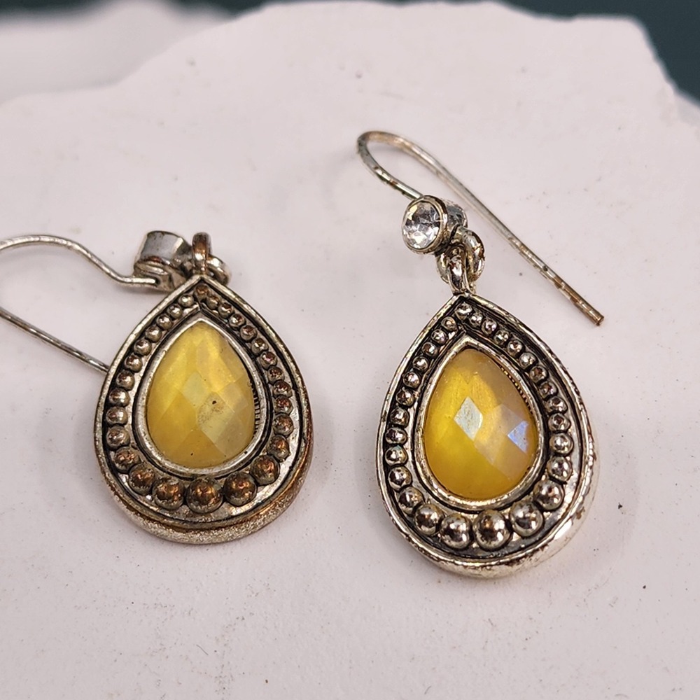 Avon Yellow Faceted Teardrop Glass Silver Tone Dangle Earrings Clear Rhinestone